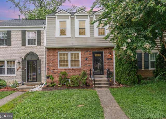Property at 2168 Mayflower Dr, Woodbridge, VA 22192, 3 beds, 2.5 baths