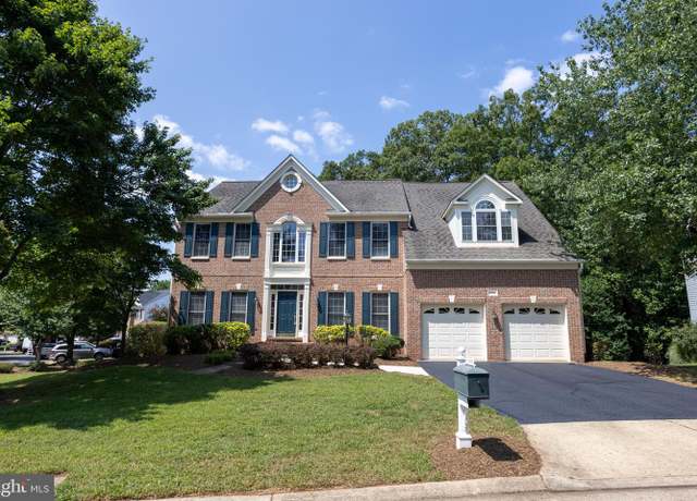 Property at 15169 Windy Hollow Cir, Gainesville, VA 20155, 4 beds, 4.5 baths