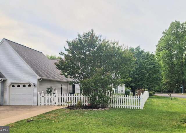 Property at 11611 Hampshire Ct, Fredericksburg, VA 22407, 3 beds, 3 baths