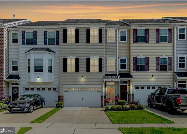 Property at 532 Boxwood Ln, Deptford, NJ 08096, 3 beds, 2.5 baths