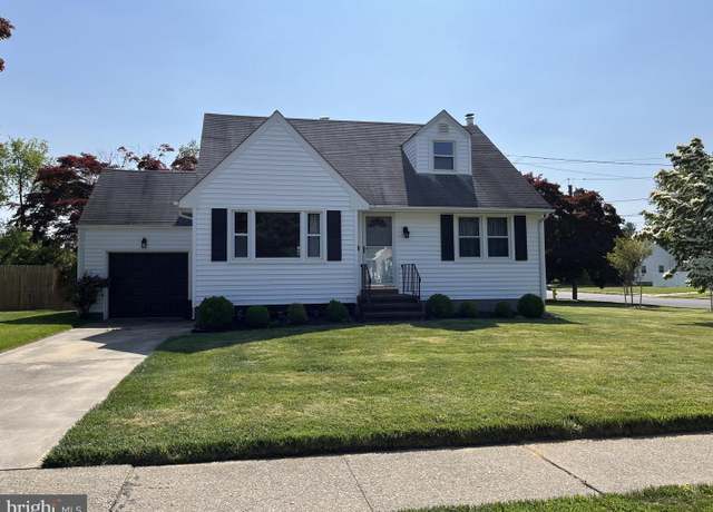 Property at 9 Sayen Dr, Hamilton, NJ 08690, 4 beds, 1.5 baths