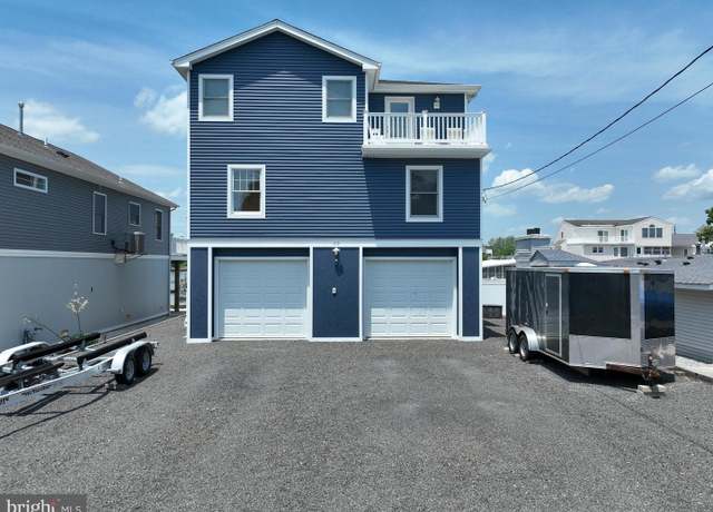 Property at 33 Flax Isle Dr, Tuckerton, NJ 08087, 3 beds, 2.5 baths