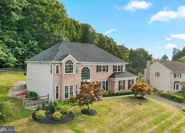 Property at 2006 Par Dr, Doylestown, PA 18901, 4 beds, 3 baths