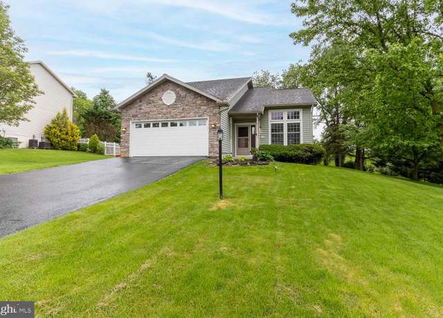 Property at 120 Jefferson Cir, Bellefonte, PA 16823, 3 beds, 2.5 baths