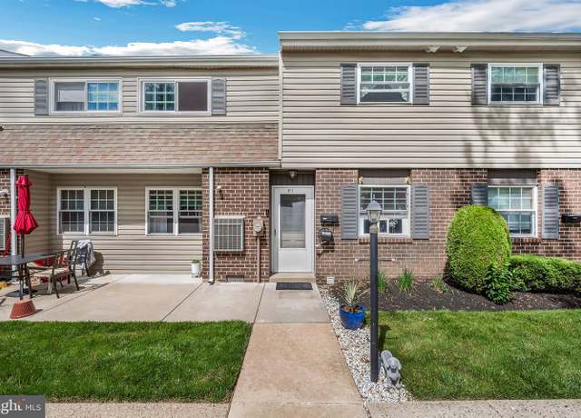 Property at 325 S Warminster Rd Unit D11, Hatboro, PA 19040, 2 beds, 1.5 baths
