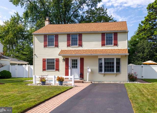 Property at 412 Corinthian Ave, Hatboro, PA 19040, 3 beds, 1.5 baths
