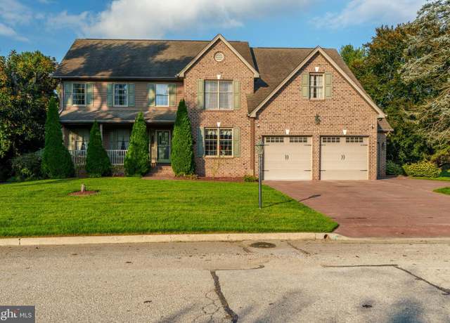 Property at 7 Holly Ct, Hanover, PA 17331, 4 beds, 4.5 baths