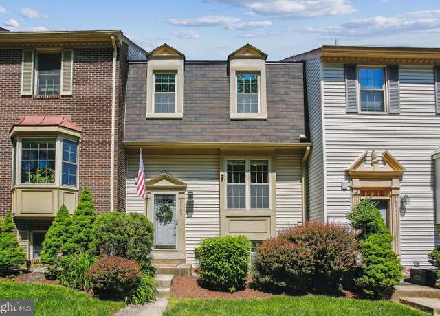 Property at 5709 Burke Towne Ct, Burke, VA 22015, 3 beds, 2.5 baths