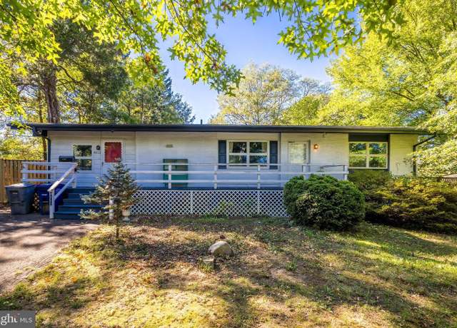 Property at 8112 Martha Washington St, Alexandria, VA 22309, 3 beds, 1.5 baths