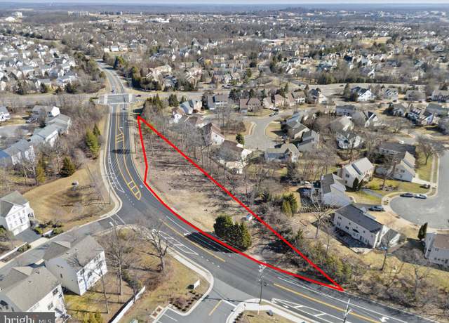 Property at 20576 Ashburn Rd, Ashburn, VA 20147