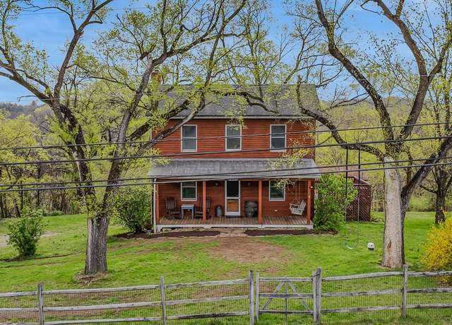 Property at 4232 Fairview Dr, Berkeley Springs, WV 25411, 3 beds, 2 baths