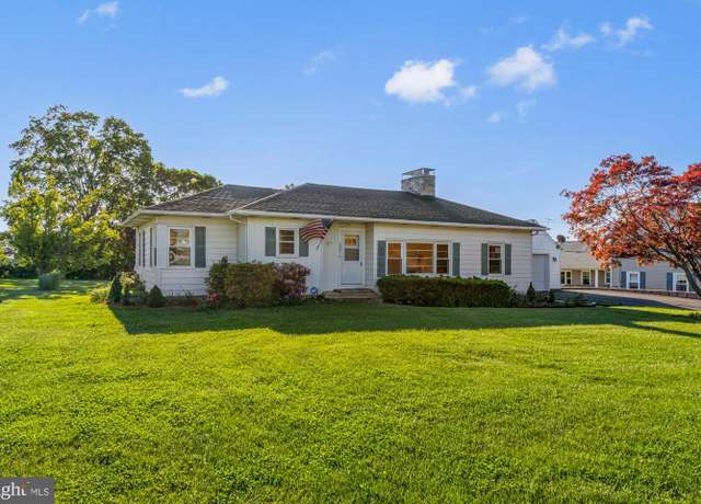Property at 1307 Summit St, Hampstead, MD 21074, 2 beds, 1.5 baths