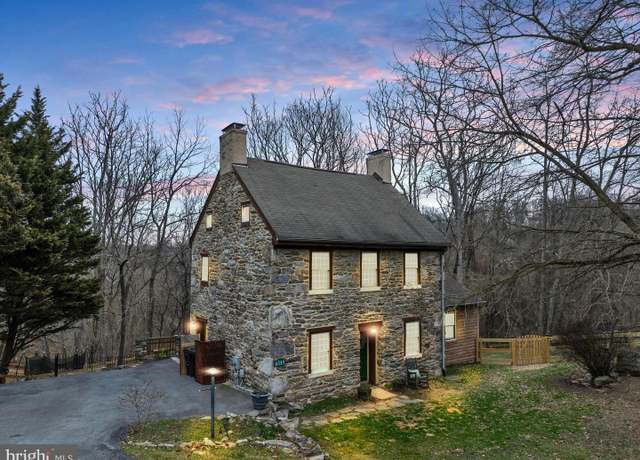 Property at 6549 Twin Lake Dr, New Market, MD 21774, 4 beds, 3.5 baths