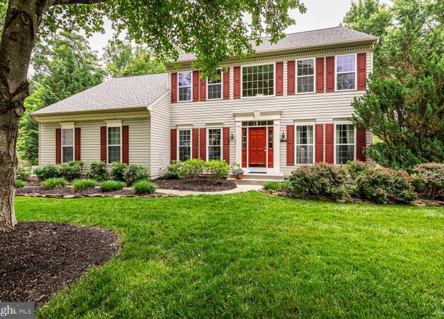 Property at 10808 Robin Lynn Dr, Ellicott City, MD 21042, 5 beds, 3.5 baths