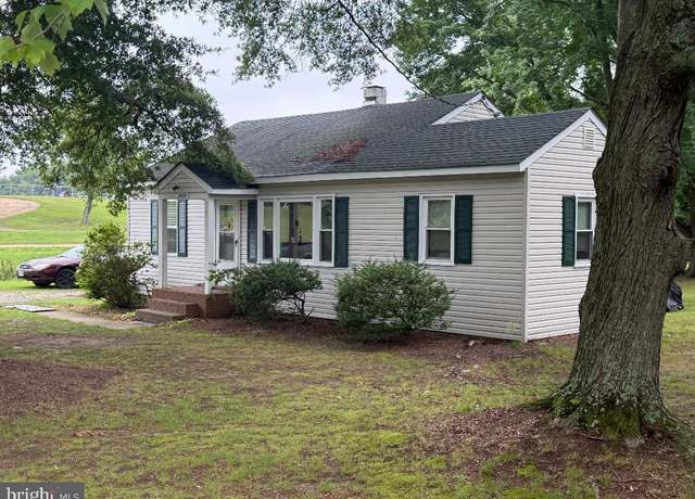 Property at 24992 Sotterley Rd, Hollywood, MD 20636, 2 beds, 1 bath