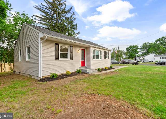 Property at 1 Gainor Ave, Maple Shade, NJ 08052, 3 beds, 1 bath