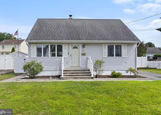 Property at 31 Baltusrol St, Hamilton, NJ 08690, 4 beds, 1 bath