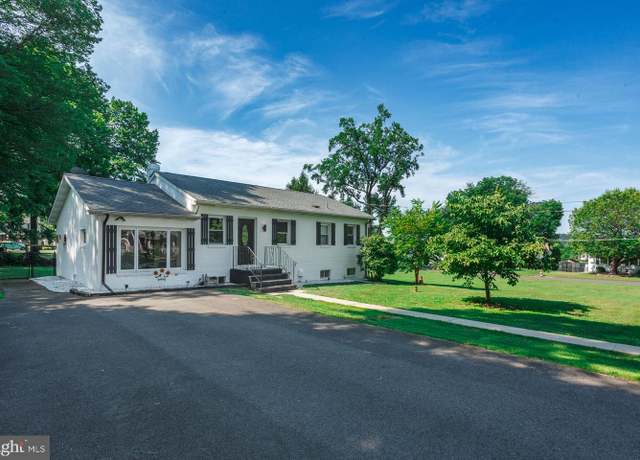Property at 1711 3rd St, Langhorne, PA 19047, 3 beds, 1.5 baths