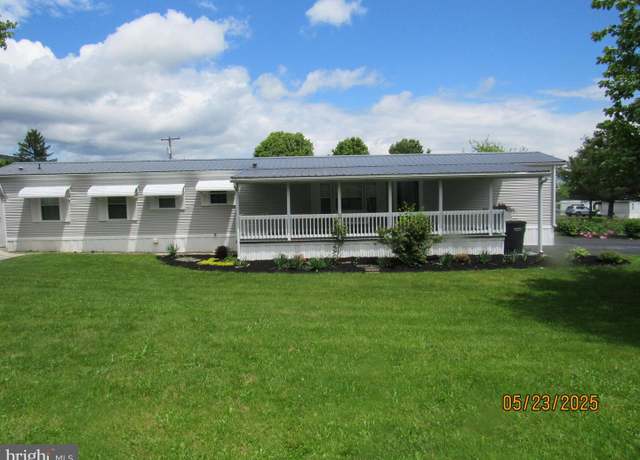 Property at 55 Cedar St, Bellefonte, PA 16823, 2 beds, 2 baths