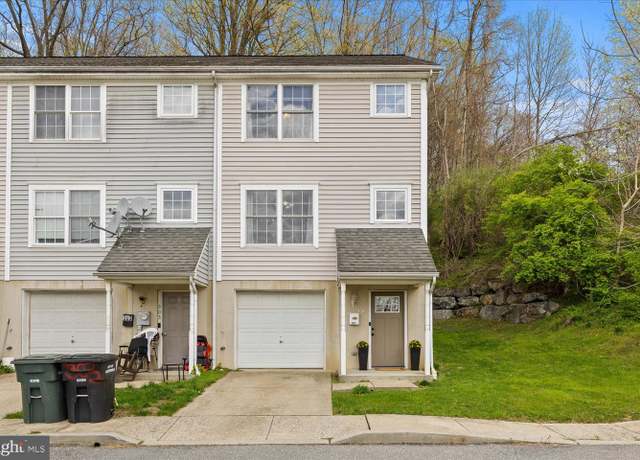 Property at 301 Mount Pleasant St, Coatesville, PA 19320, 3 beds, 1.5 baths