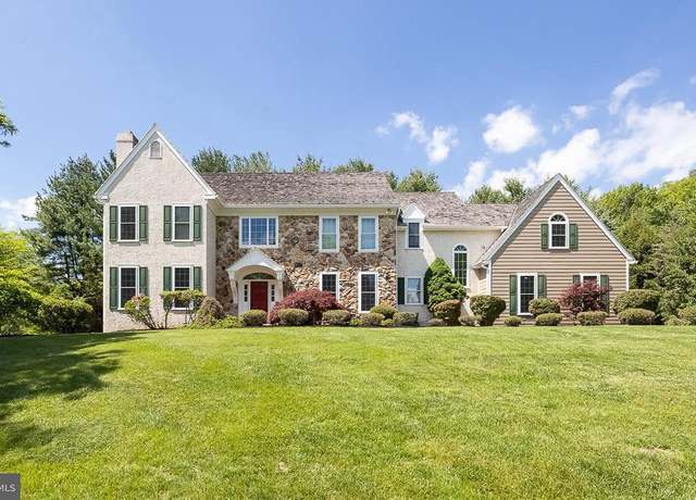 Property at 695 Highpoint Dr, West Chester, PA 19382, 5 beds, 5 baths