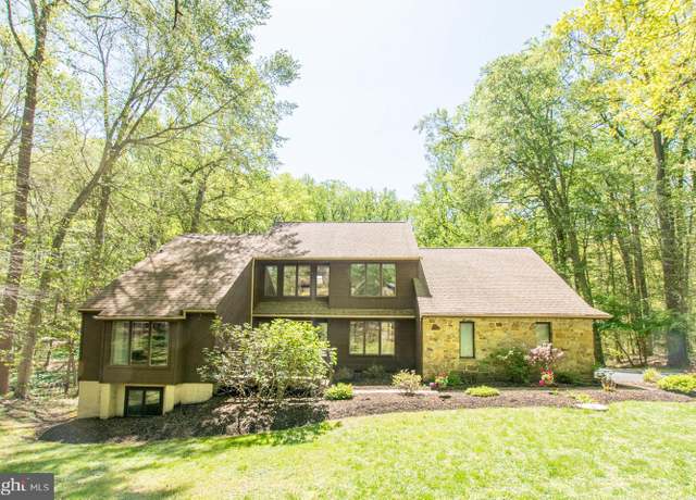 Property at 16 Hunters Ln, Chadds Ford, PA 19317, 4 beds, 2.5 baths