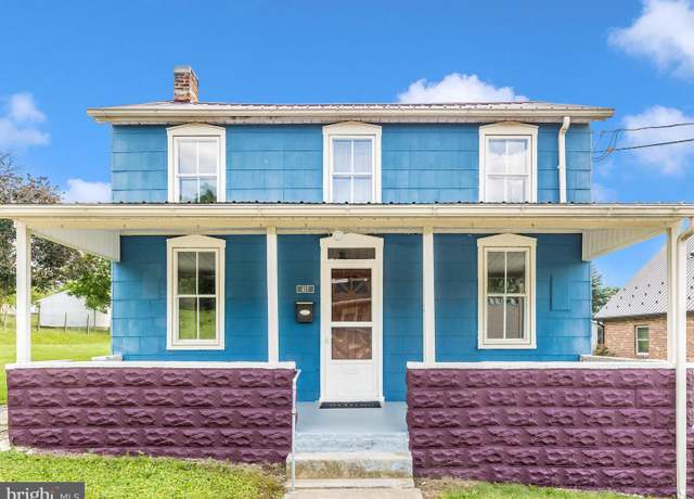 Property at 417 W Fifth St, Waynesboro, PA 17268, 3 beds, 1.5 baths