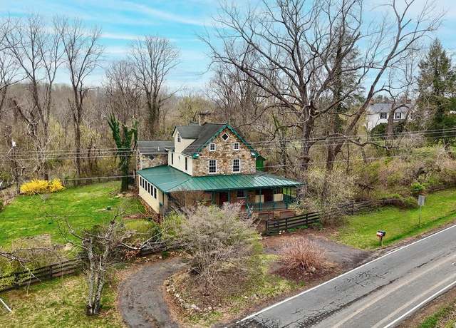Property at 329 Old Bridge Rd, Amissville, VA 20106, 4 beds, 3 baths