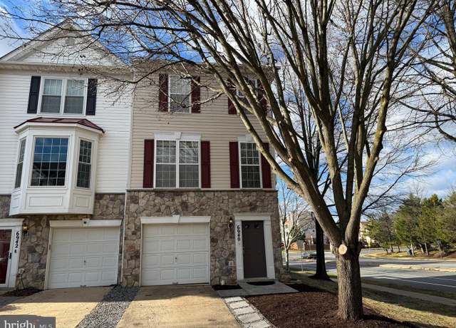 Property at 6940 Lerwick Ct, Alexandria, VA 22315, 3 beds, 3 baths