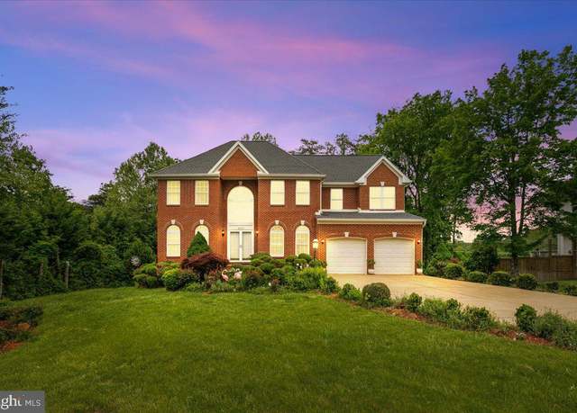 Property at 5387 Willow Valley Rd, Clifton, VA 20124, 4 beds, 3.5 baths