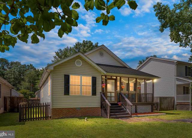 Property at 309 6th St, Colonial Beach, VA 22443, 3 beds, 2 baths