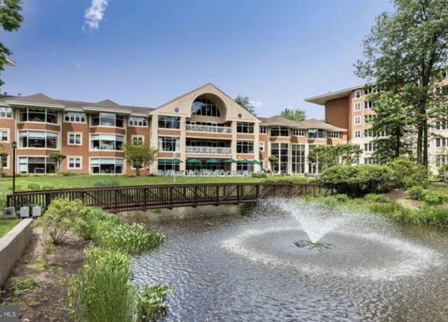Property at 7101 Bay Front Dr #204, Annapolis, MD 21403, 1 bed, 1.5 baths