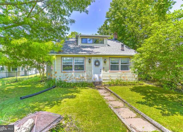 Property at 6004 Melbourne Ave, Deale, MD 20751, 3 beds, 2 baths