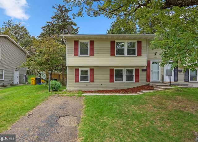 Property at 706 Chapelgate Dr, Odenton, MD 21113, 4 beds, 1.5 baths