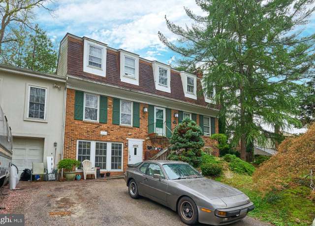 Property at 9709 Stoneybrook Dr, Kensington, MD 20895, 7 beds, 4.5 baths