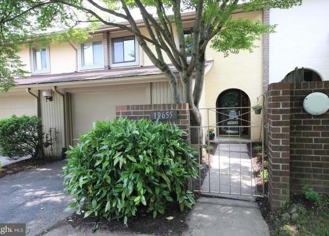Property at 19655 Brassie Pl, Montgomery Village, MD 20886, 3 beds, 2.5 baths