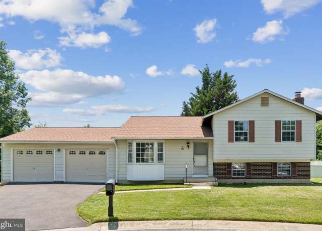 Property at 6 Flower Hill Ct, Gaithersburg, MD 20879, 3 beds, 2.5 baths