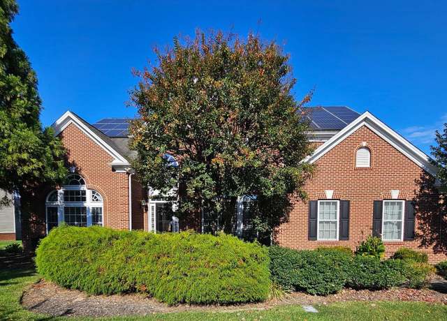 Property at 109 Garden Gate Ln, Upper Marlboro, MD 20774, 5 beds, 4.5 baths