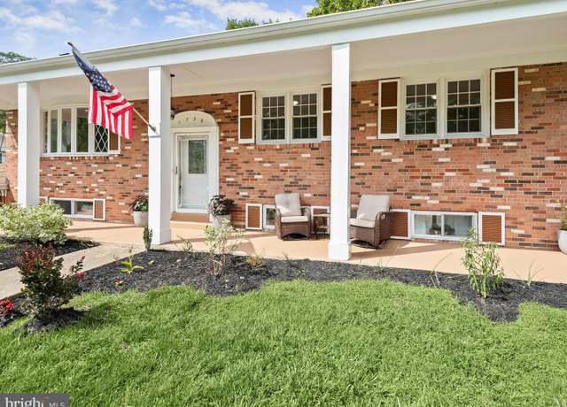 Property at 1736 Rhodesia Ave, Fort Washington, MD 20744, 5 beds, 3 baths