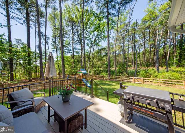 Property at 212 Ackerman Dr, Stevensville, MD 21666, 4 beds, 2.5 baths