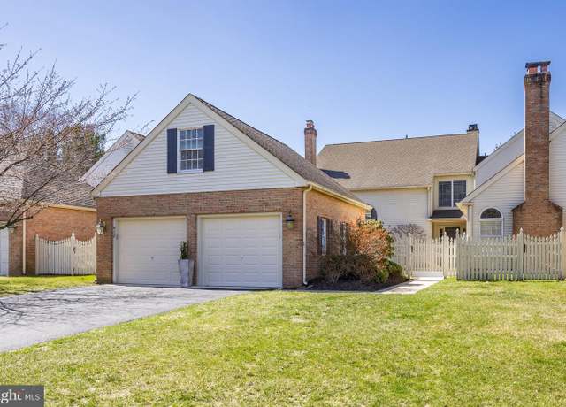 Property at 412 Windrow Clusters Dr, Moorestown, NJ 08057, 4 beds, 3 baths