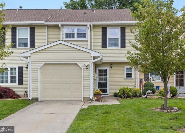 Property at 2 Gloucester Ct, Bordentown, NJ 08505, 3 beds, 2.5 baths