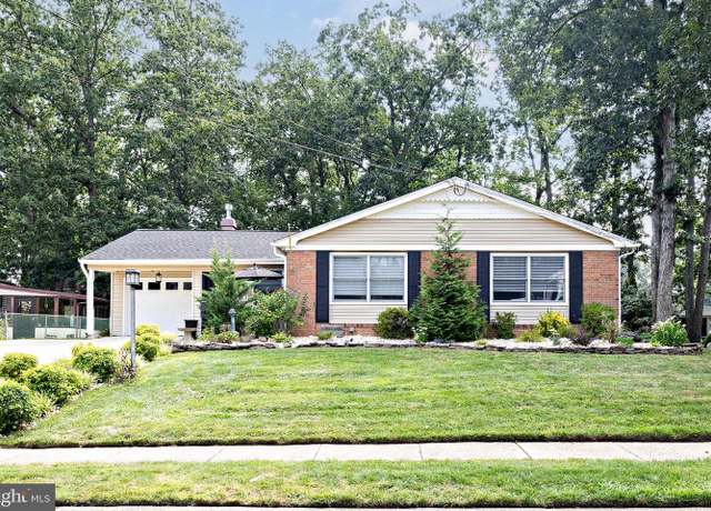 Property at 203 Chatham Rd, Blackwood, NJ 08012, 3 beds, 2.5 baths