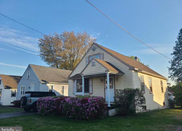 Property at 4912 Shepherd St, Brookhaven, PA 19015, 3 beds, 1.5 baths