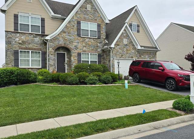 Property at 625 Warminster Ln, Lititz, PA 17543, 4 beds, 3.5 baths