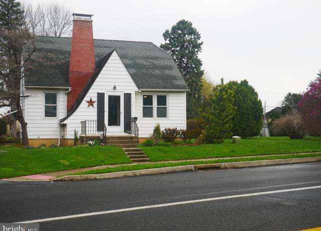 Property at 20 S Lingle Ave, Palmyra, PA 17078, 4 beds, 1 bath