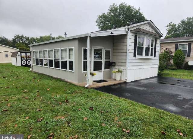 Property at 127 Tulip Dr, Hatfield, PA 19440, 2 beds, 1 bath