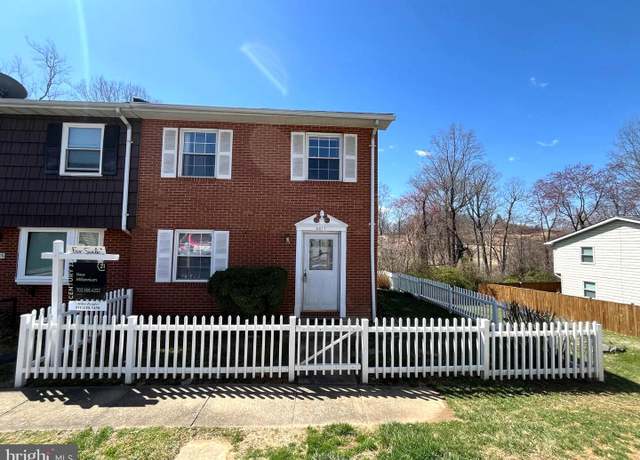 Property at 8617 Colston Ct, Marshall, VA 20115, 3 beds, 2 baths