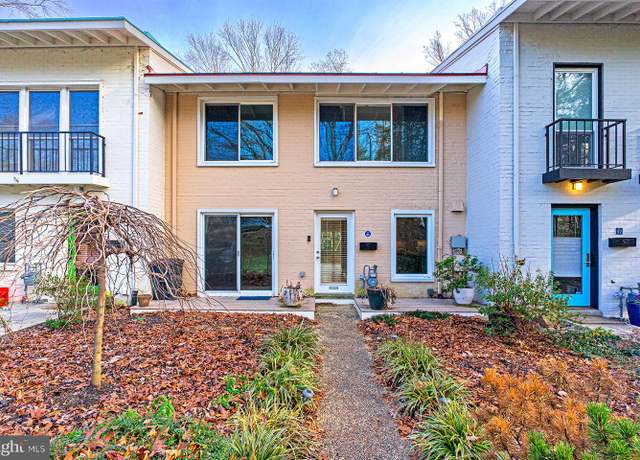 Property at 11495 Waterview Cluster, Reston, VA 20190, 3 beds, 3 baths