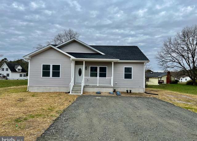 Property at 826 S Glebe Rd, Montross, VA 22520, 4 beds, 2 baths